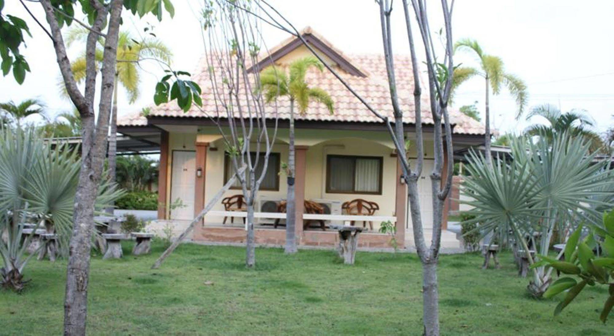 Saraburi Garden Resort Exterior photo