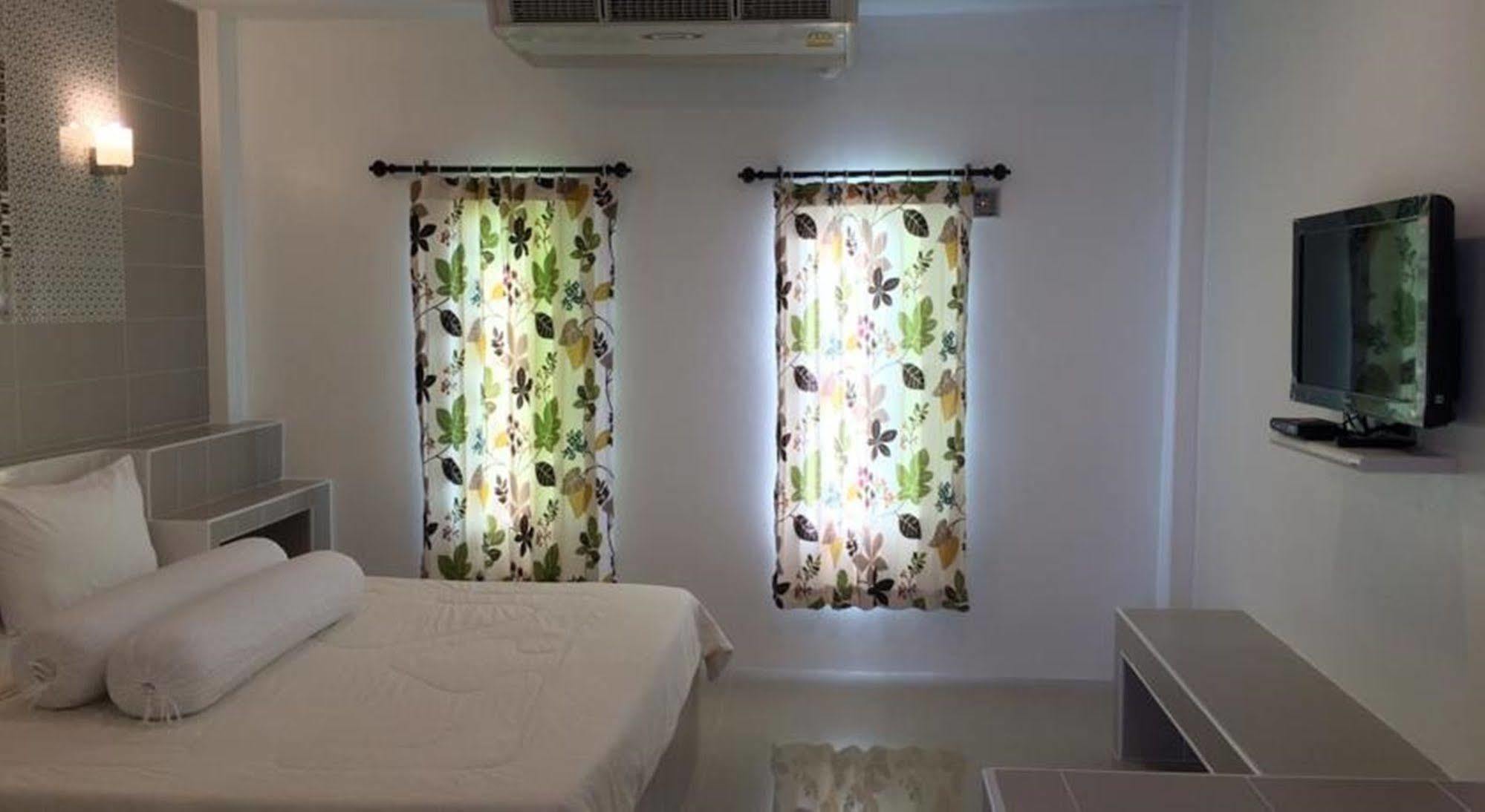 Saraburi Garden Resort Exterior photo