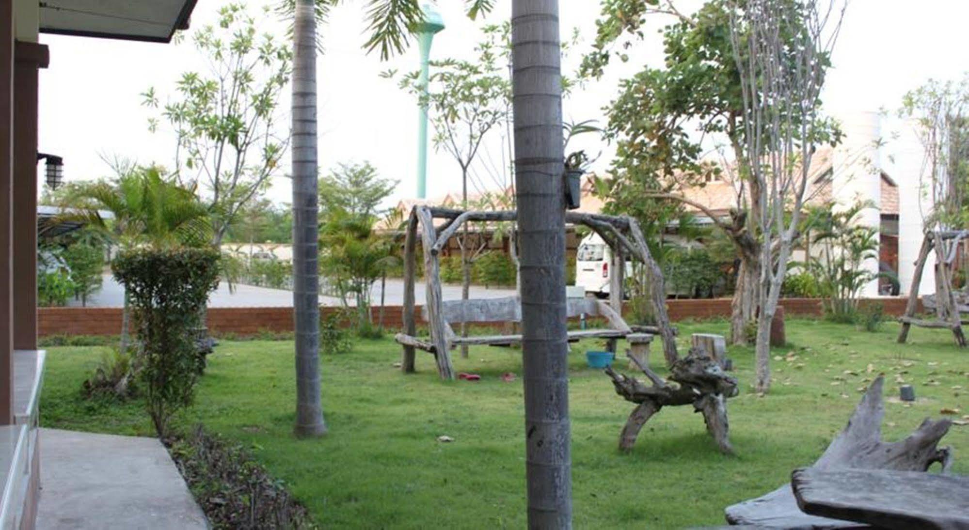 Saraburi Garden Resort Exterior photo