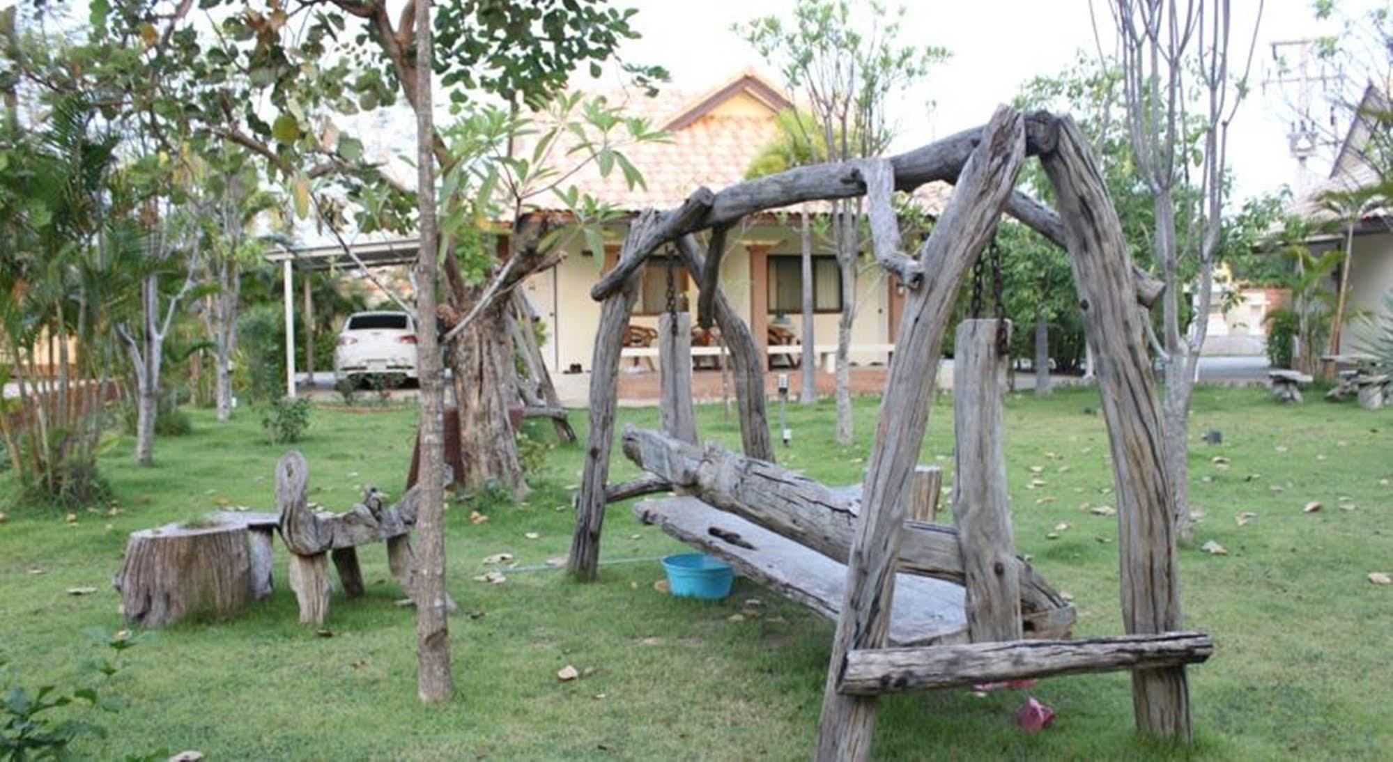 Saraburi Garden Resort Exterior photo