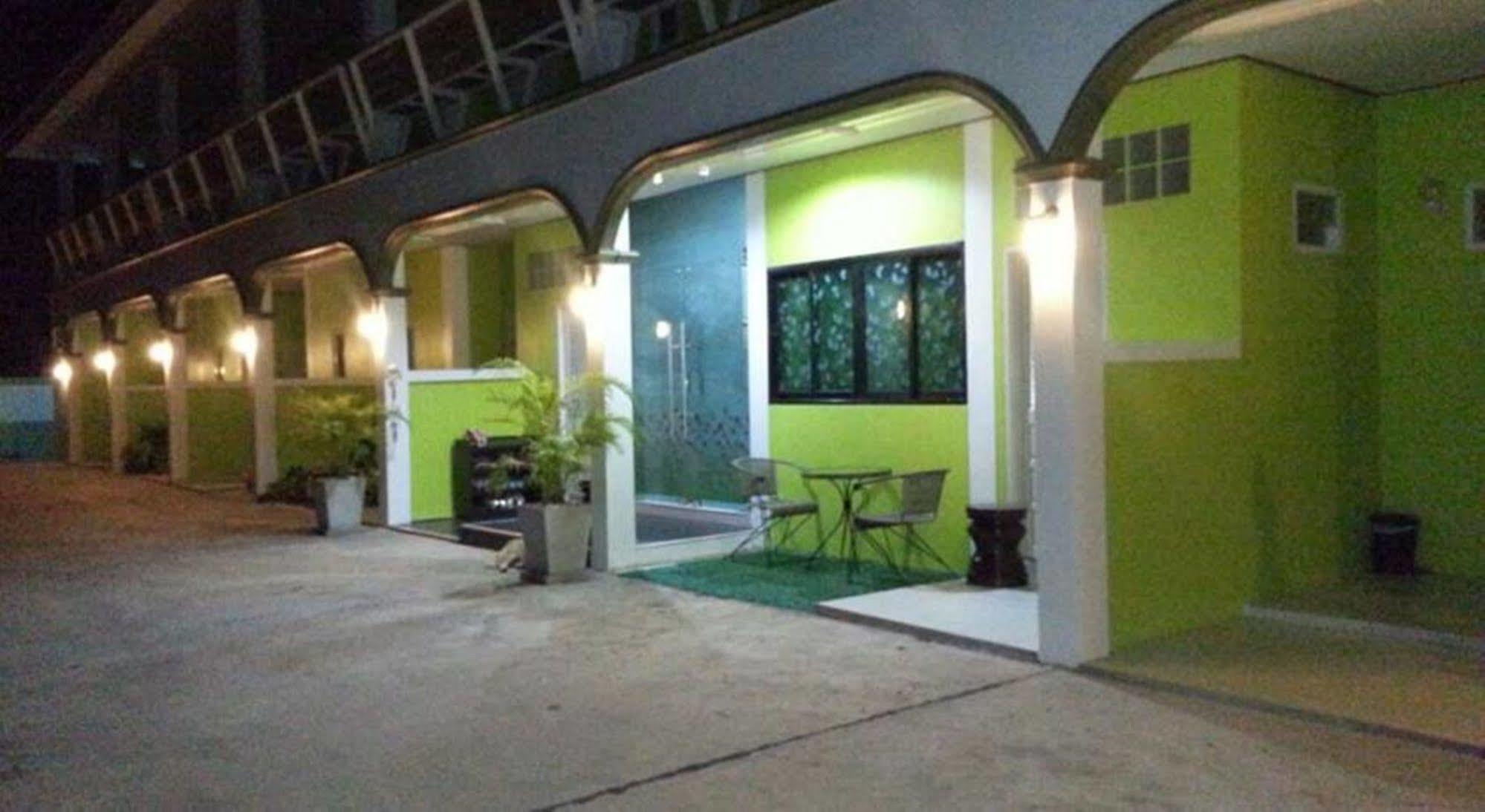 Saraburi Garden Resort Exterior photo